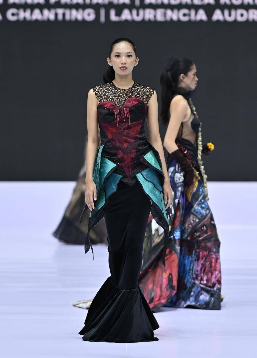 koleksi gown couture dari Immerse di IFW 2025 (Doc. Immerse)